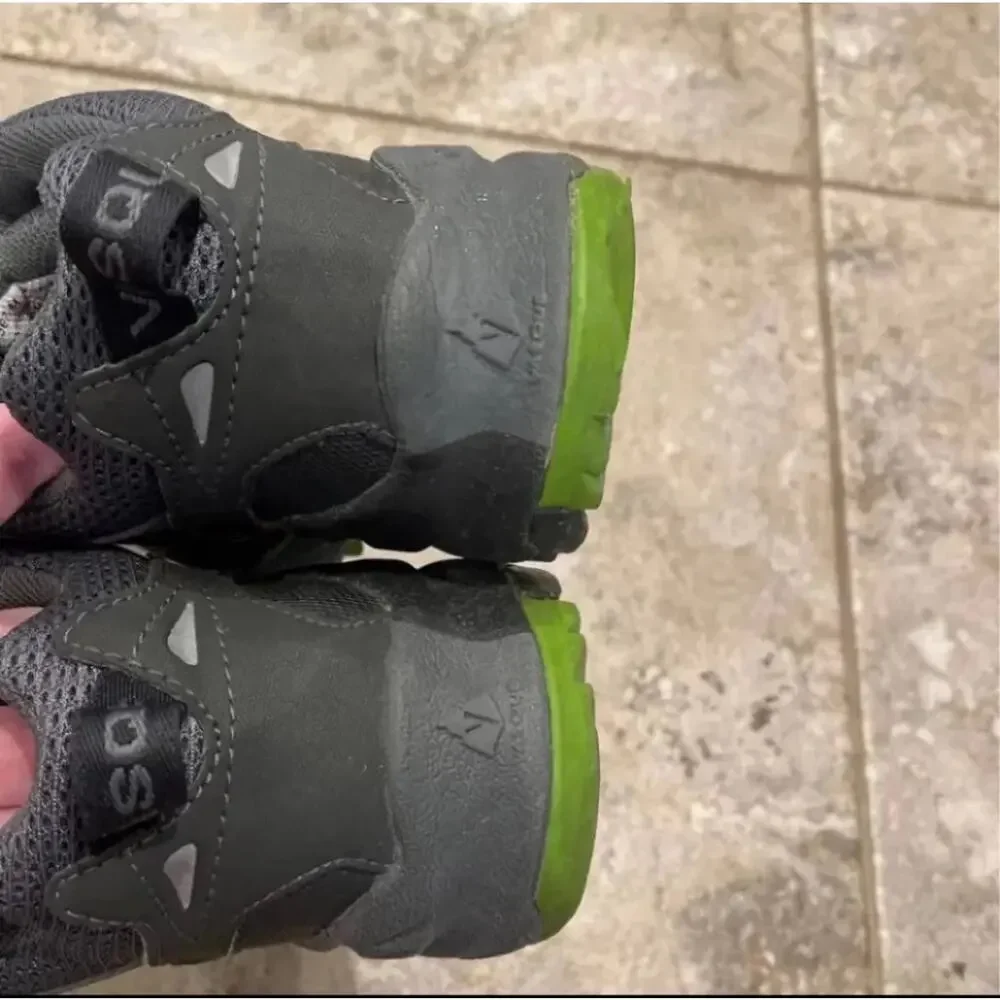 Vasque Velocity Green Gray Hiking Shoes Sneaker Gore-Tex Women 8.5